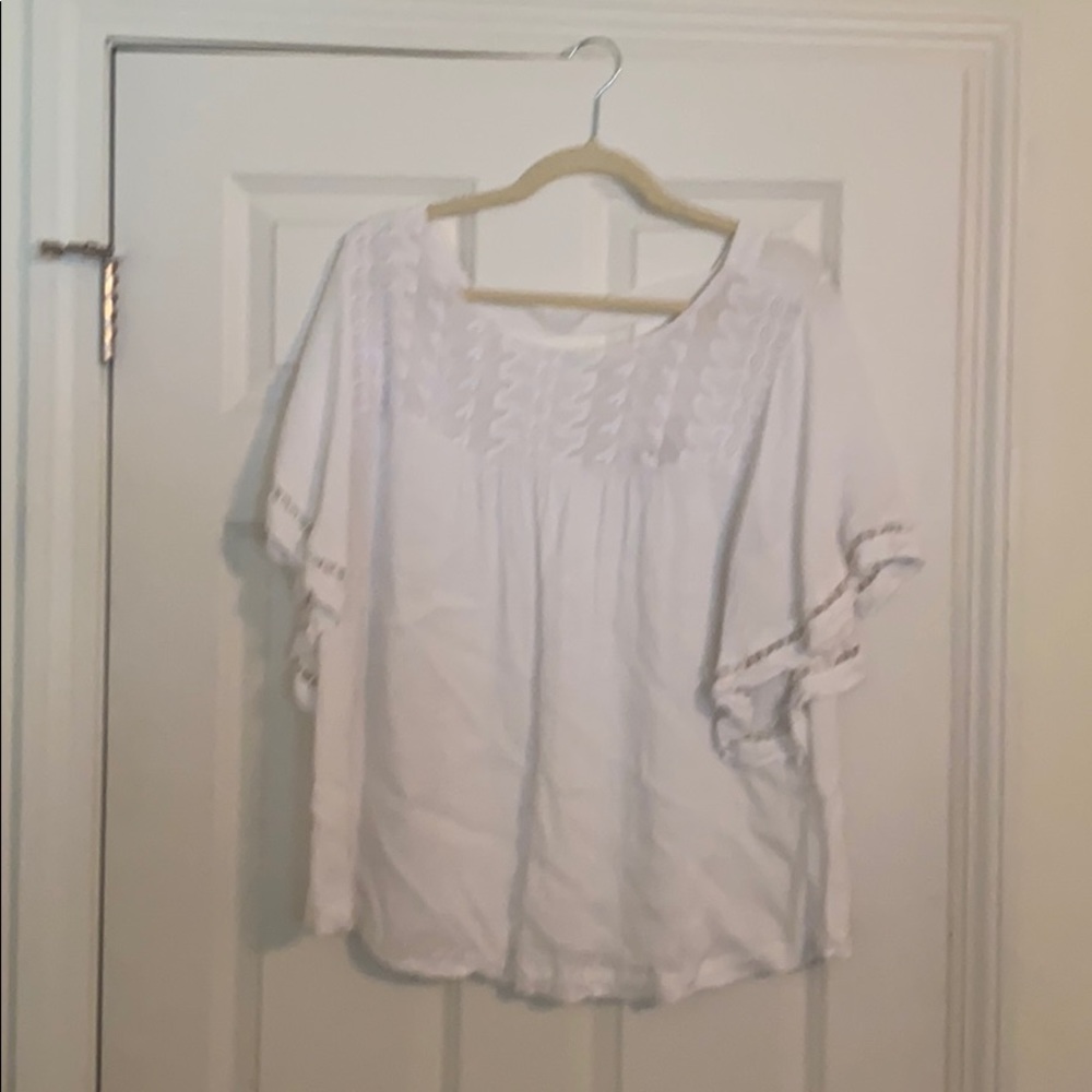 Loft blouse with delicate details